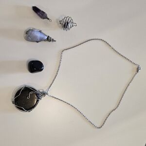 Pendant / Stone Lot